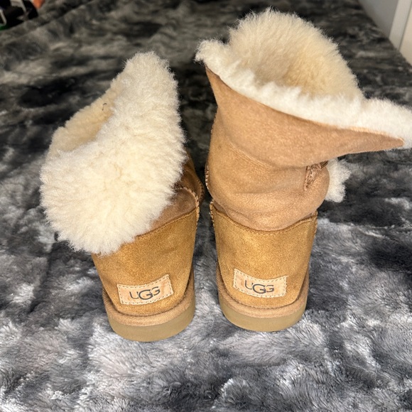 UGG boots - Picture 2 of 7